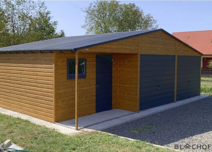 Garaż blaszany dwuspadowy z pomieszczeniem gospodarczym Sandomierz Blachoformat